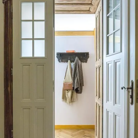 Klimatyczny Apartament Z Antresola Apartmán