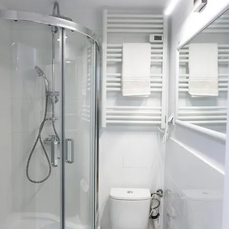 Apartmán Klimatyczny Apartament Z Antresola Vratislav