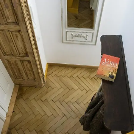 Apartmán Klimatyczny Apartament Z Antresola Vratislav
